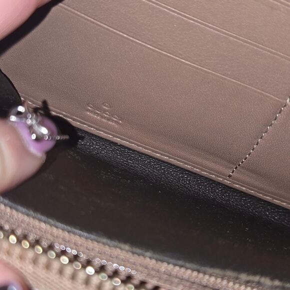 Authentic GG GUCCI Monogram Brown Canvas Leather Bow Zip Long Wallet - Picture 7 of 7